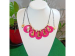 Collier Lisa rose-beige en ivoire végétal