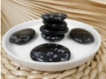 GALET OBSIDIENNE MOUCHETEE