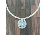 Collier en perles d'eau douce et arbre de vie nacre