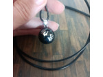 Bola de grossesse noir empreintes de mains de bébé