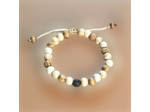 Perles en bois trois couleurs + une sculpté ajustable