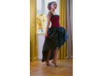 Corset velours rouge sequins et plumes d'autruche