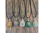 Pendentifs en pierres naturelles sur cordon noir