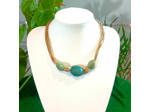 Collier Kuri bleu en ivoire végétal