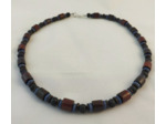 Collier pierre de lave/bois acajou/rondelles bleu