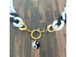 Collier gros maillon blanc/noir/doré ying yang