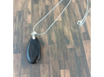 Pendentif en agate noire
