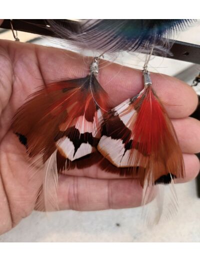 boucles d'oreilles en plumes