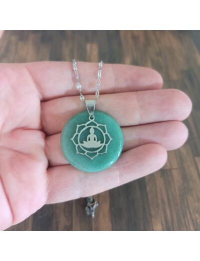 Pendentif Aventurine yoga dans fleur de lotus