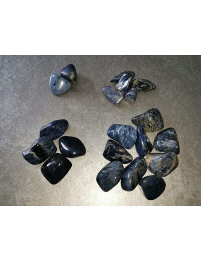Dumortierite taille XL pierres roulées