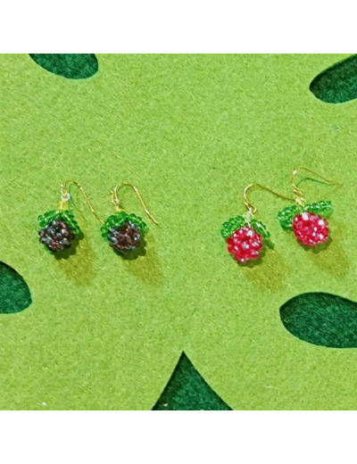 Boucles d'oreilles myrtilles ou framboises