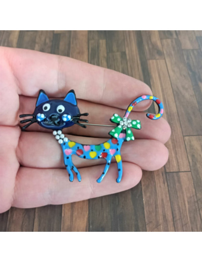 Broche chat bleu