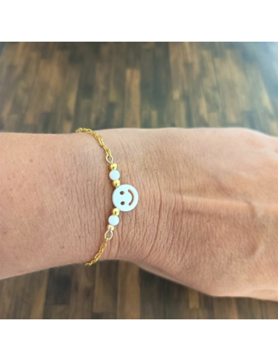 Bracelet enfant smiley nacre et acier inoxydable doré