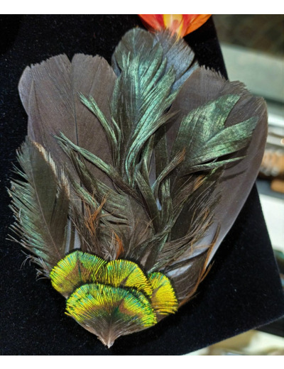 broche barrette en plumes