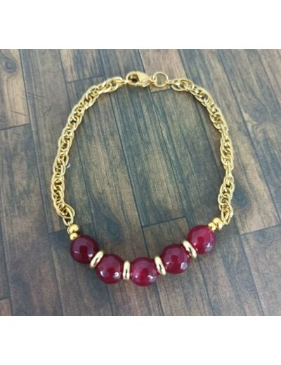 Bracelet-chaîne doré jade facetté rouge bordeaux