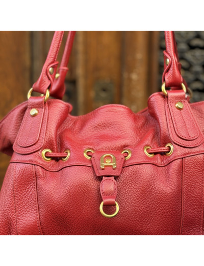 Sac à main en cuir carmin style bourse Arthur & Aston
