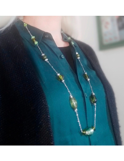 Copie de Collier long chaîne/grosses perles vert/argenté 2