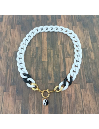 Collier gros maillon blanc/noir/doré ying yang