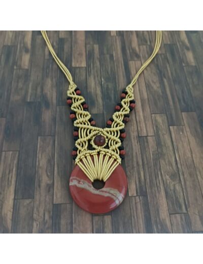 Collier donut Jaspe rouge macramé doré