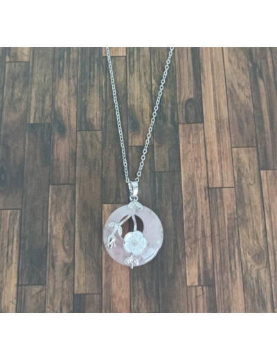 Pendentif quartz rose/fleur blanche