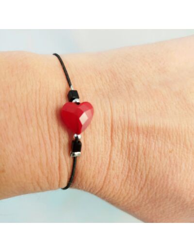 Bracelet élastique argenté/noir/cœur facetté rouge