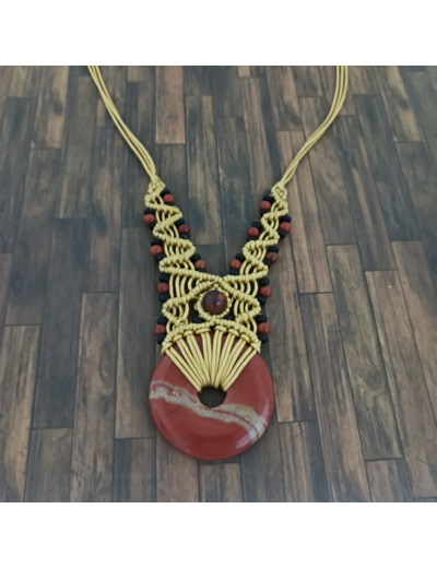 Collier donut Jaspe rouge macramé doré