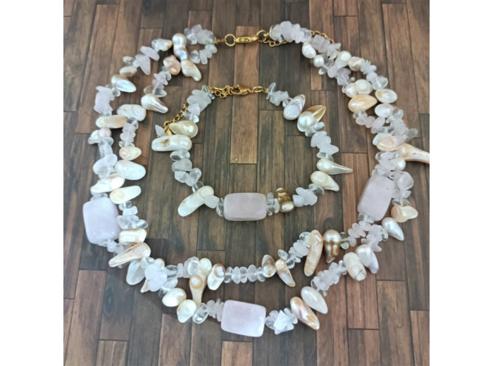 Collier double et bracelet en pierres naturelles