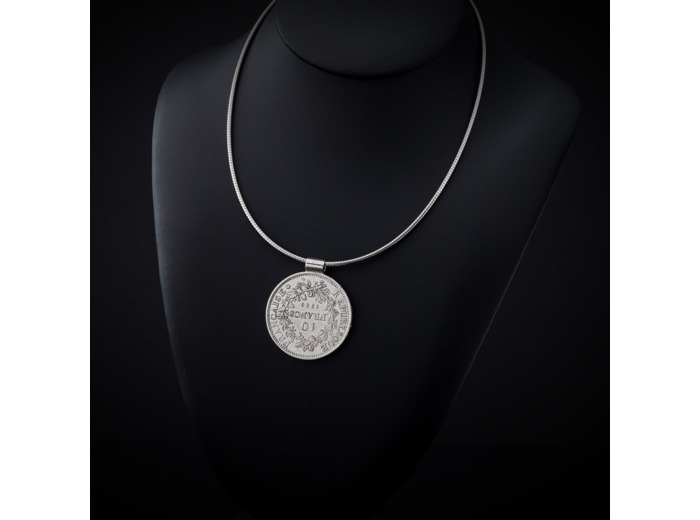 Collier Oméga 10 Francs