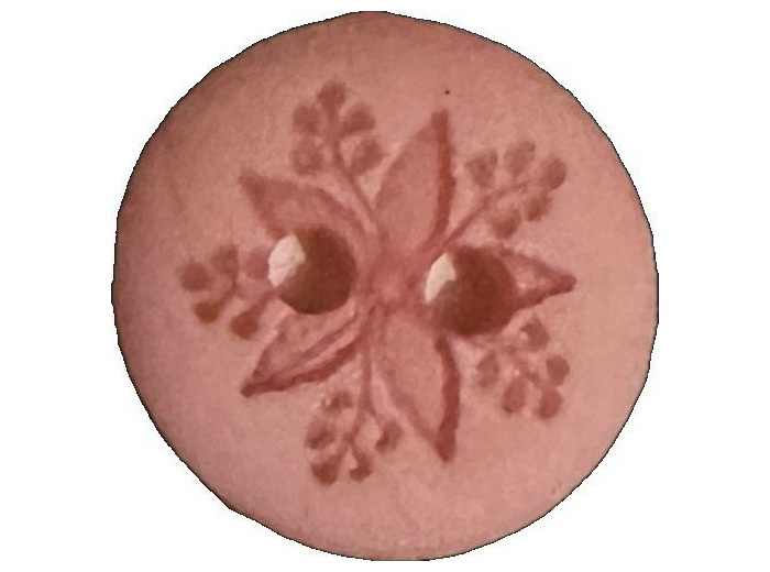 Bouton 2 trous gravé motif floral Rose poudré — 12 mm