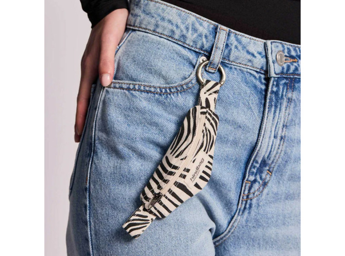Hindbag Côme Porte Clés Sac Banane Zèbre Ecru
