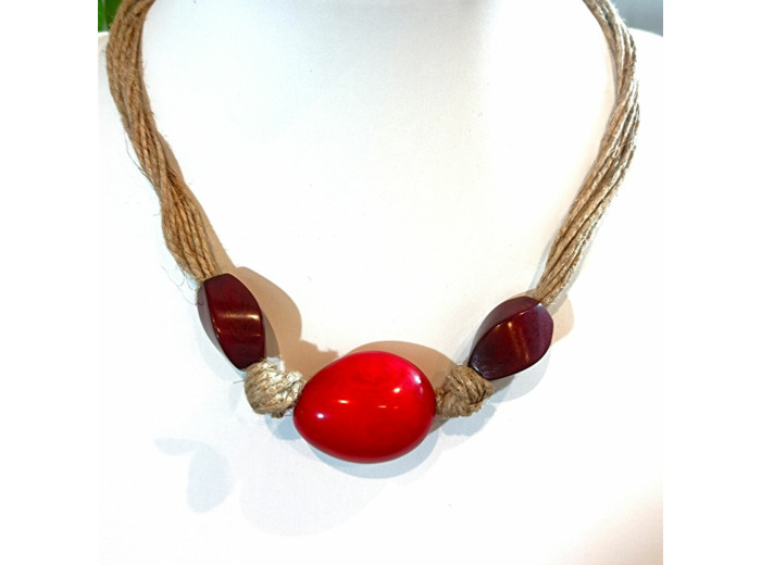 Collier Kuri rouge en ivoire végétal