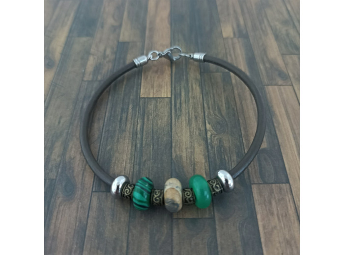 Bracelet cuir et perles naturelles tons marron/vert