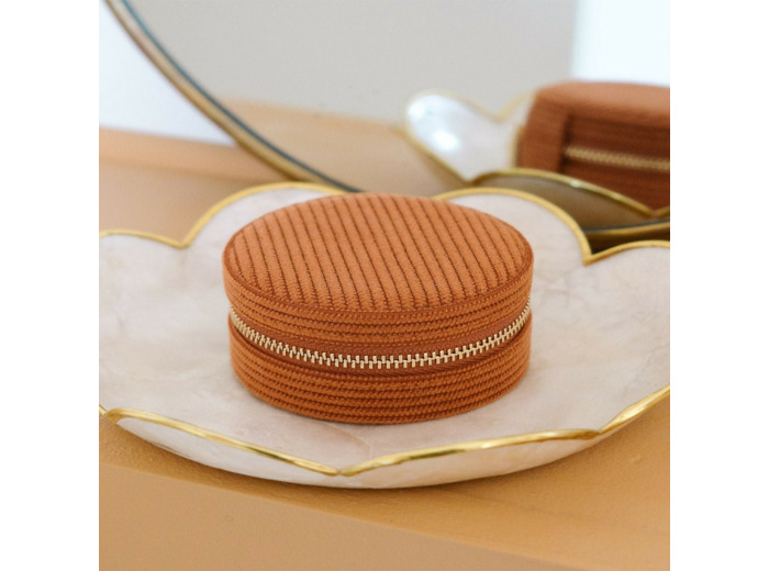 Maison Scarlett Boîte à Bijoux De Voyage Yvonne En Velours Côtelé Camel