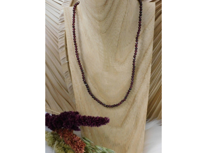 COLLIER GRENAT FACETTÉ