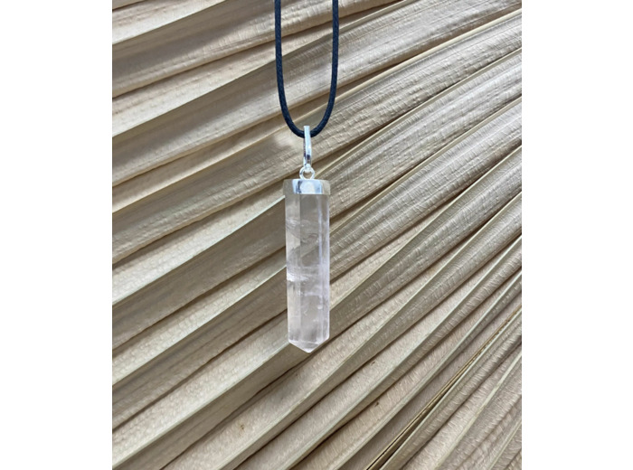 PENDENTIF POINTE QUARTZ ROSE