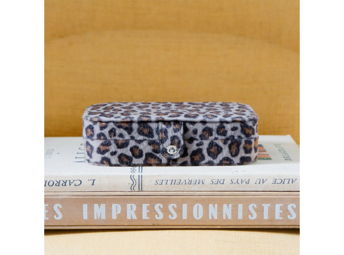 Maison Scarlett Brigitte Boite A Bijoux De Voyage En Velours Léopard