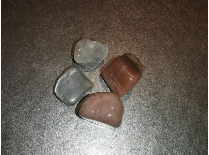 Pierre de lune pierres roulées