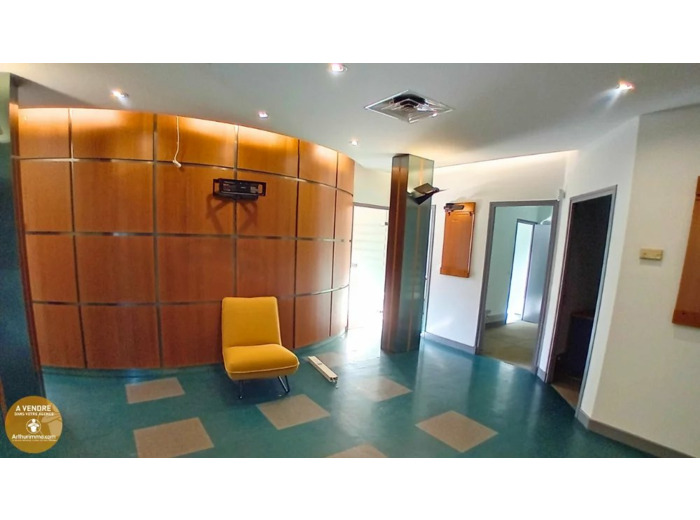 UNIQUE Plein centre de Mazamet Double immeuble à aménager