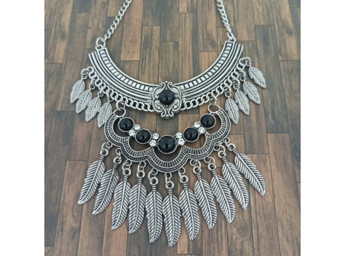 Gros collier plume noir/diam's