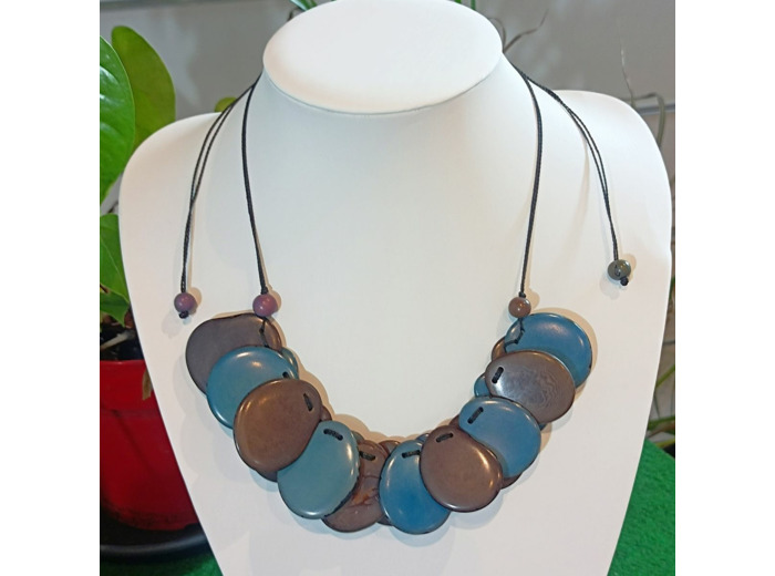 Collier Julie bleu-gris en ivoire végétal