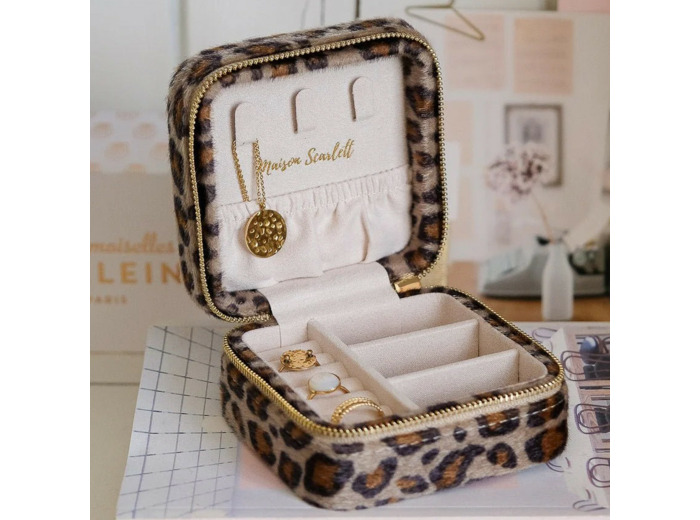 Maison Scarlett Corinne Boîte A Bijoux De Voyage En Velours Léopard