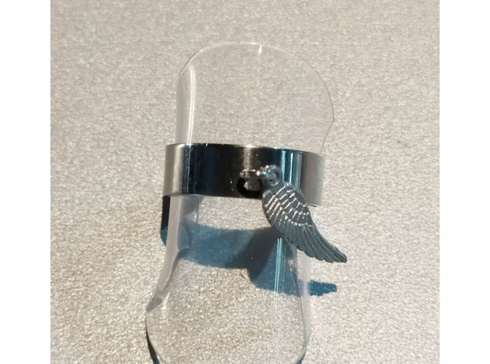 Bague breloque petite aile