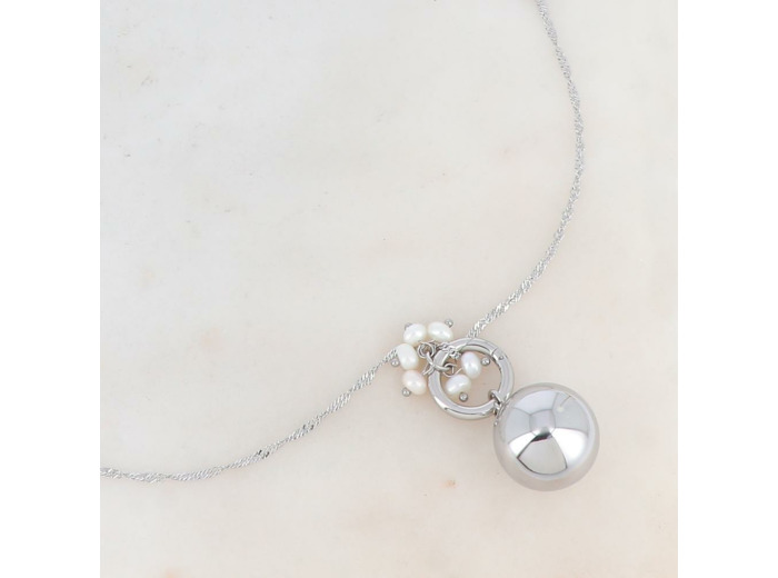 SAUTOIR AVEC BOLA DE GROSSESSE NACRE BLANCHE