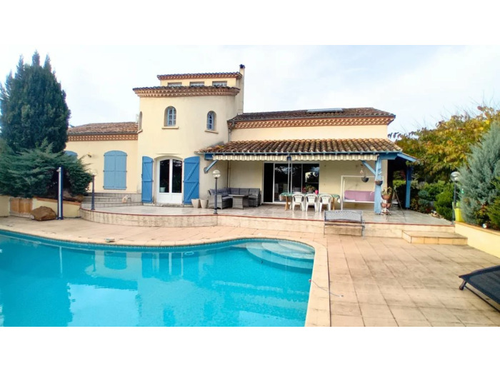 Propriété aux portes de Castres 6 chambres