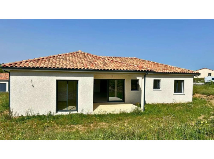 Offrez à votre famille une maison neuve clé en main dans un environnement paisible et bien desservi.