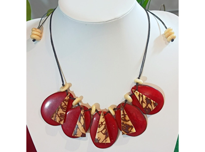 Collier Lisa rouge-beige en ivoire végétal