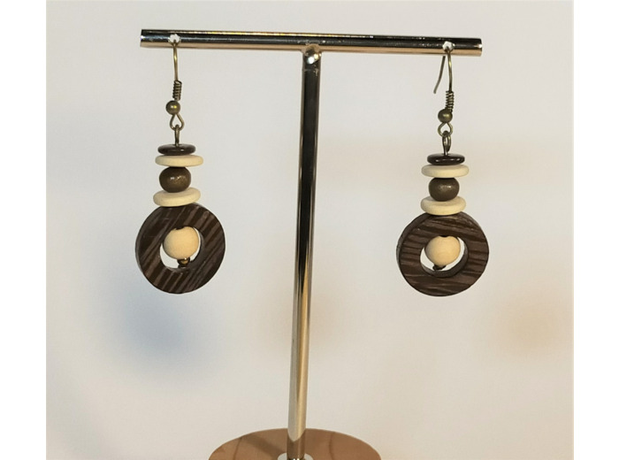 B.O. en bois marron/blanc