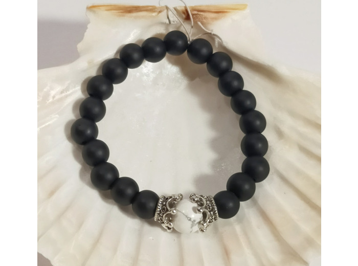 Agate noire, howlite