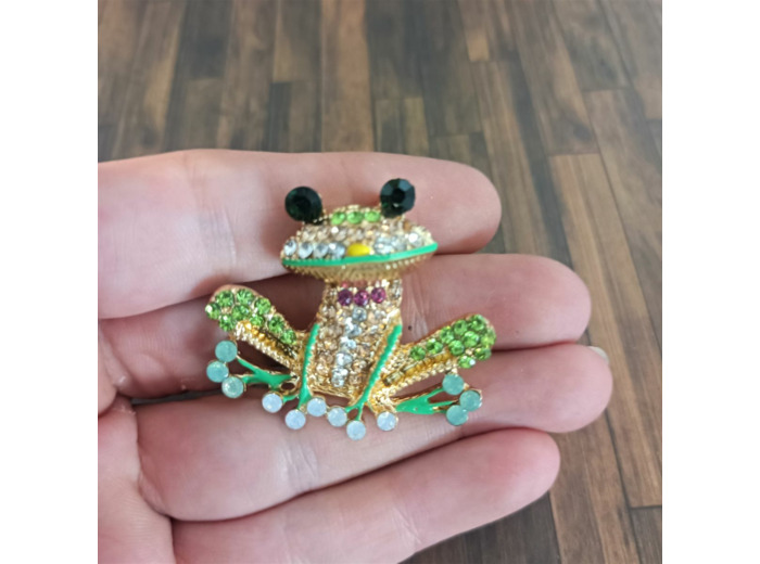 Broche grenouille