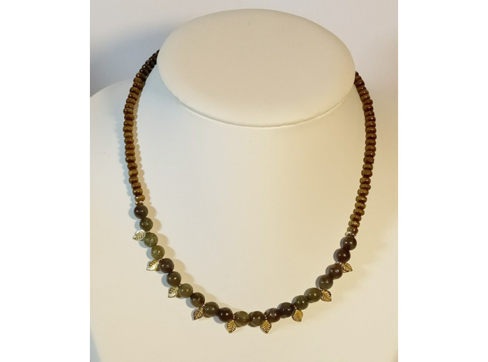 Collier Jaspe sang de dragon/bois/feuilles dorées